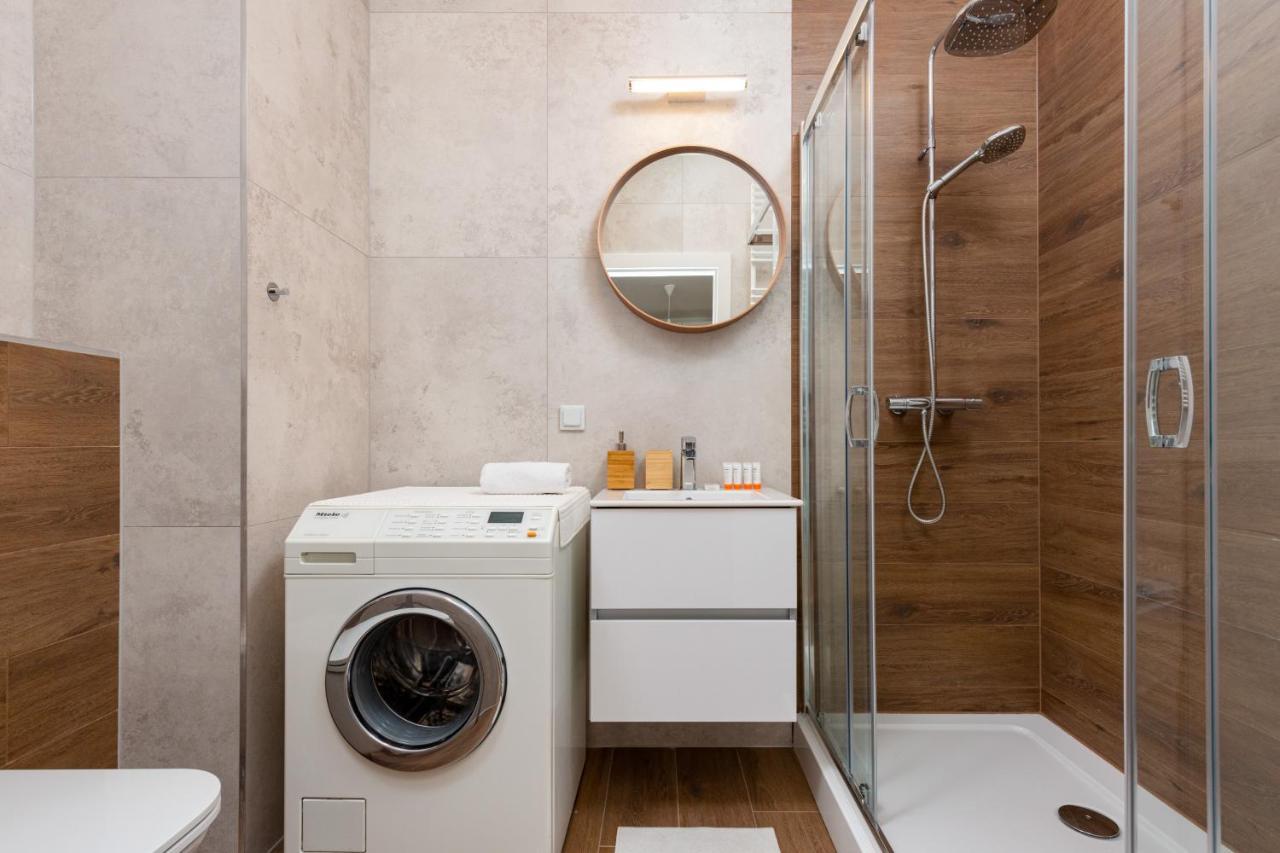 Forum Wola Jana Kazimierza Apartment By Noclegi Renters ワルシャワ エクステリア 写真