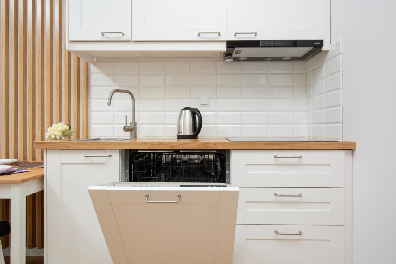 Forum Wola Jana Kazimierza Apartment By Noclegi Renters ワルシャワ エクステリア 写真