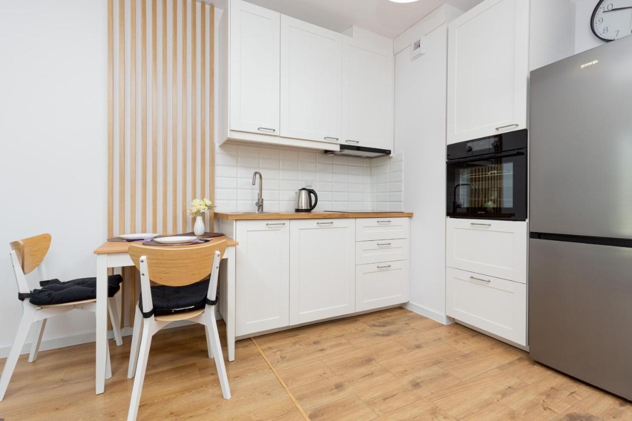 Forum Wola Jana Kazimierza Apartment By Noclegi Renters ワルシャワ エクステリア 写真