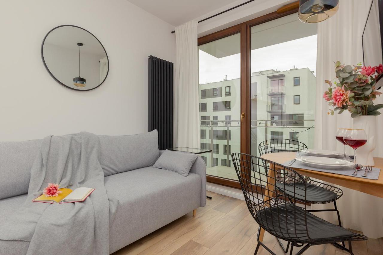 Forum Wola Jana Kazimierza Apartment By Noclegi Renters ワルシャワ エクステリア 写真