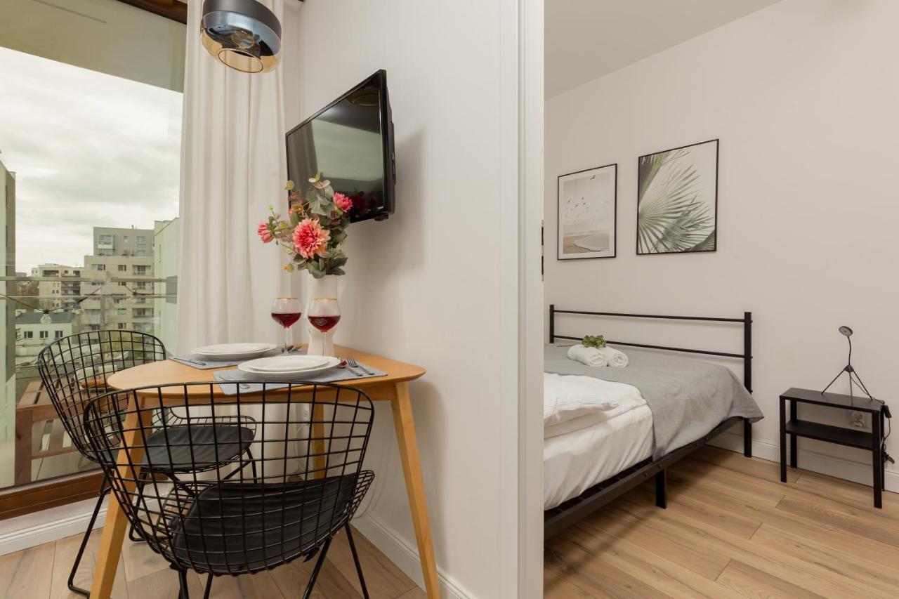 Forum Wola Jana Kazimierza Apartment By Noclegi Renters ワルシャワ エクステリア 写真